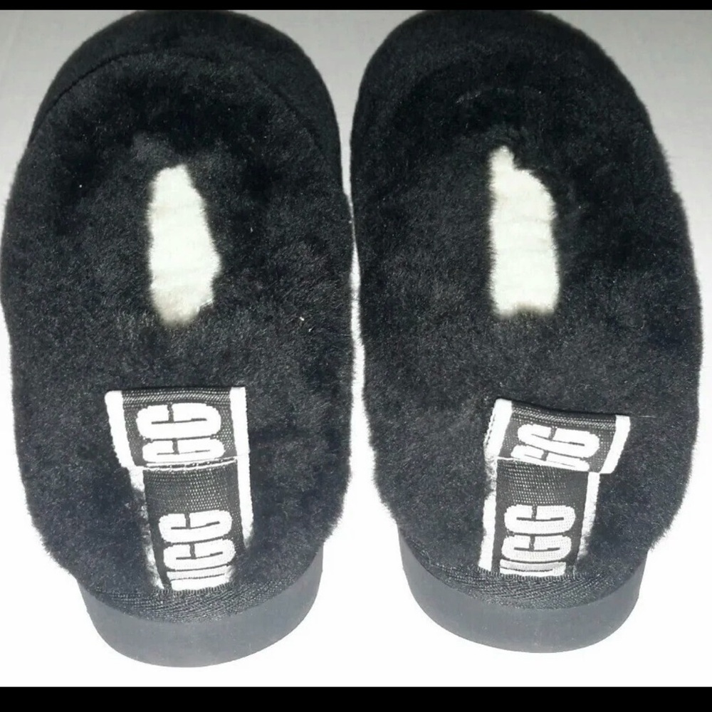 UGG Classic Cozy Bootie Sheepskin Shoes – Size 6